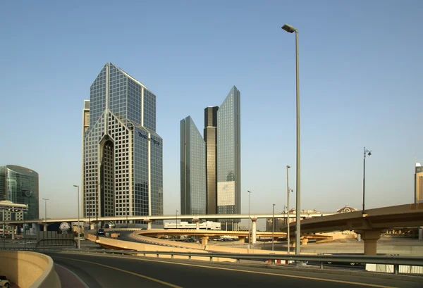 Moderní mrakodrapy, sheikh zayed road, Dubai(Dubaj), Spojené arabské emiráty — Stock fotografie