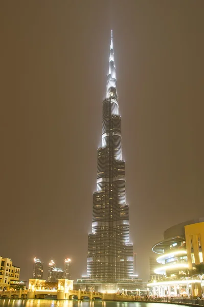 Burj Khalifa (torre Khalifa), Dubai, Emiratos Árabes Unidos —  Fotos de Stock