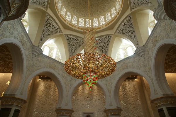 BAE Abu Dabi Şeyh zayed beyaz Camii