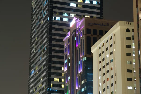 Abu Dhabi skyline, Emirados Árabes Unidos — Fotografia de Stock