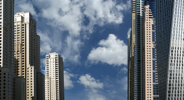 Moderní mrakodrapy, dubai marina, Dubaj, Spojené arabské emiráty — Stock fotografie