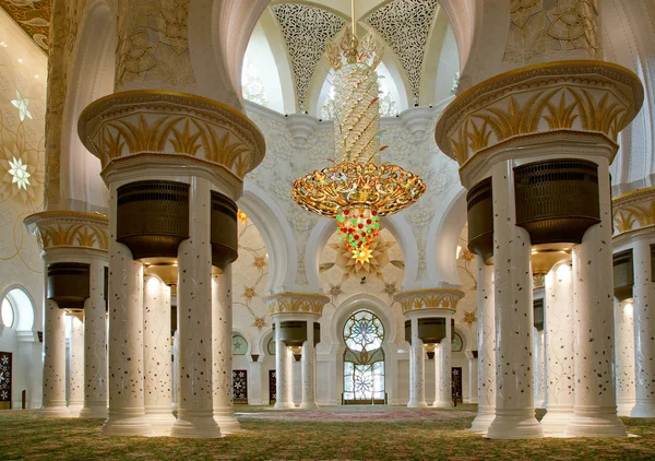 BAE Abu Dabi Şeyh zayed beyaz Camii