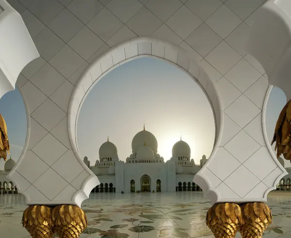 Mosquée blanche Abu Dhabi Sheikh Zayed aux EAU — Photo