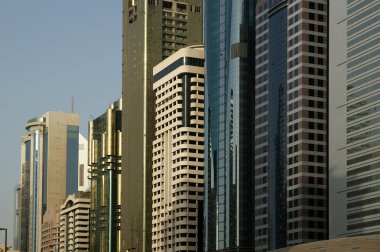 Modern gökdelenler, sheikh zayed road, dubai