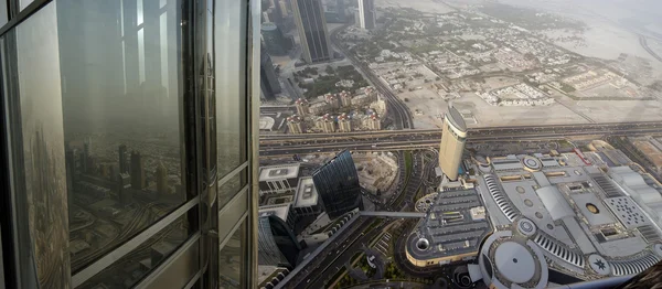 Dubai, EAU. Vista aérea da altura do Burj Khalifa — Fotografia de Stock