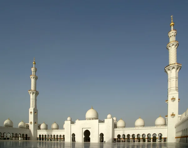 Abu dhabi sheikh zayed vita moské i uae — Stockfoto