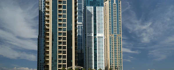 Ультрасучасні хмарочоси, Dubai Marina Дубай, Об'єднані Арабські Емірати — стокове фото