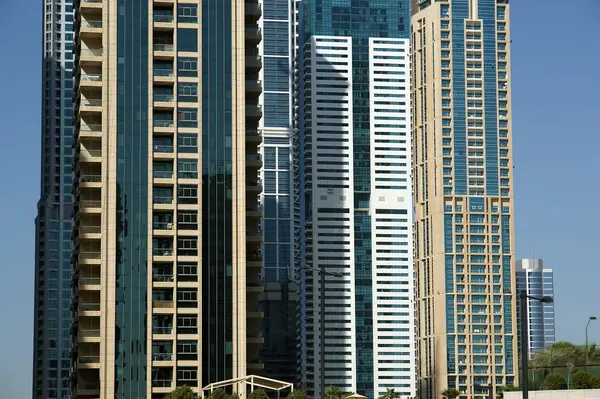 Rascacielos modernos, Dubai Marina, Dubai, Emiratos Árabes Unidos —  Fotos de Stock