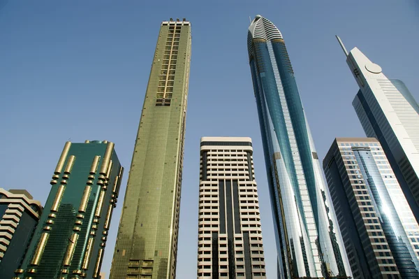 Moderne wolkenkrabbers, sheikh zayed road, dubai, Verenigde Arabische Emiraten — Stockfoto