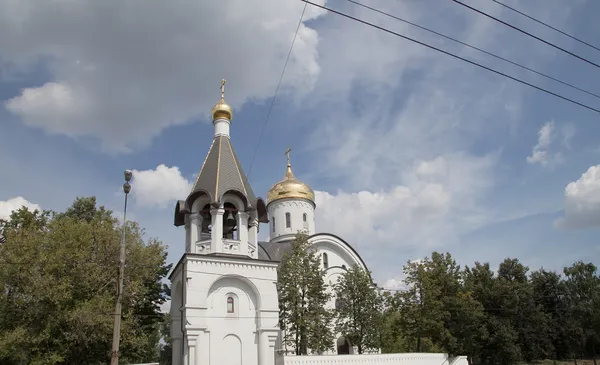 Orosz ortodox egyház a Szent Evfrosinia, Nahimovsky Avenue, Moszkva, Oroszország — Stock Fotó