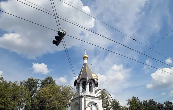 Orosz ortodox egyház a Szent Evfrosinia, Nahimovsky Avenue, Moszkva, Oroszország — Stock Fotó