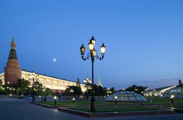 Praça Manege à noite, Moscovo, Rússia — Fotografia de Stock