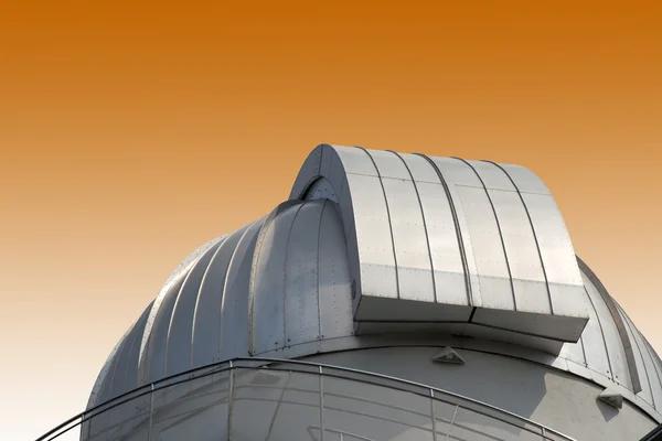 Planetario de Moscú en el fondo del cielo, Rusia — Foto de Stock