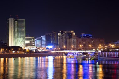 Moskova Nehri gecede. Moscow, Rusya Federasyonu