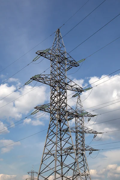 Electricity pylons and line — Stock Photo, Image