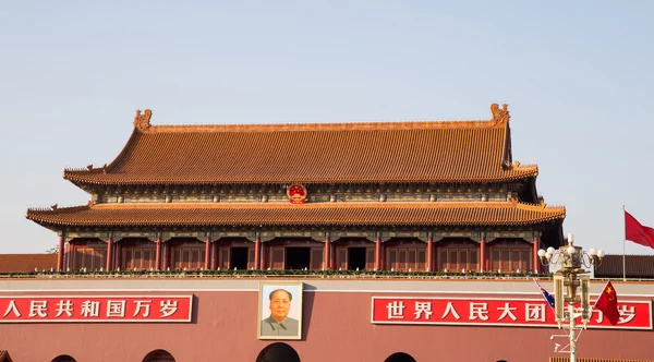 Tiananmen stadspoort toren aan de verboden stad ten noorden van tiananmen-plein, beijing, china — Stockfoto