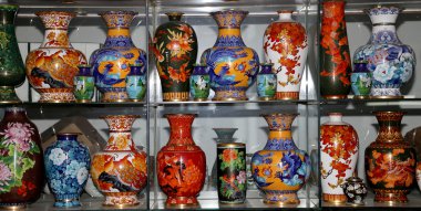 Geleneksel Çince vazolar, Çin pazarı
