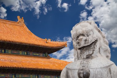 Yasak Şehir Pekin, Çin'in kuzeybatısında bir imparatorluk Bahçesi koruyucu aslan heykeli beihai Park taş mı