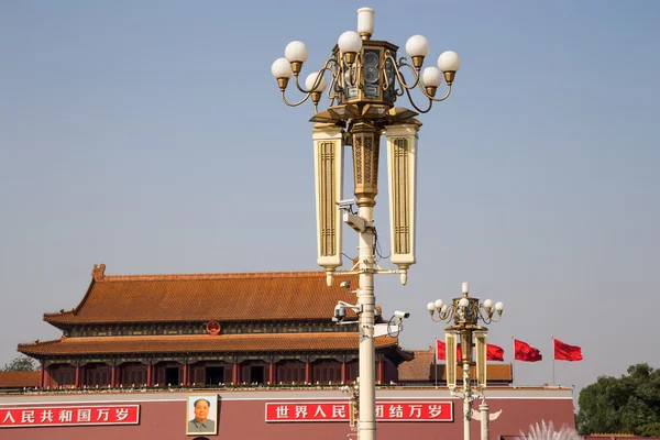 Tiananmen stadspoort toren aan de verboden stad ten noorden van tiananmen-plein, beijing, china — Stockfoto