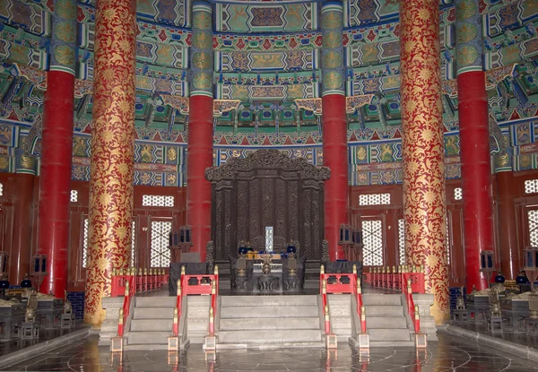 天坛公园 （天上祭坛） — — 好收成，北京，中国的祈祷大厅内 — 图库照片