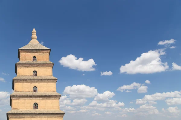La pagoda gigante del ganso salvaje o gran pagoda del ganso salvaje, es una pagoda budista ubicada en el sur de Xian (Sian, Xi 'an), provincia de Shaanxi, China. —  Fotos de Stock