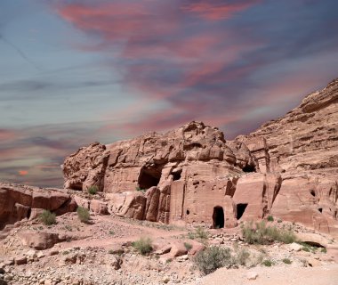 Petra, Ürdün-jordan, jordan'ın en çok ziyaret edilen turistik hem bir sembolü. Petra, 1985 yılından bu yana UNESCO tarafından dünya mirası oldu