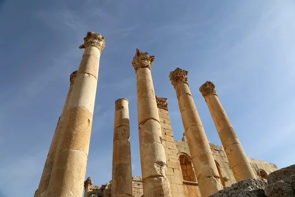 Temple de Zeus, ville jordanienne de Jerash (Gérasa de l'Antiquité), capitale et plus grande ville du gouvernorat de Jerash, Jordanie — Photo