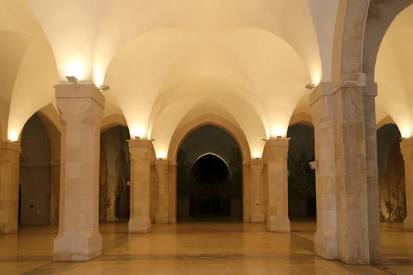 King Hussein Bin Talal mosque in Amman (at night), Jordan — Stock Photo, Image