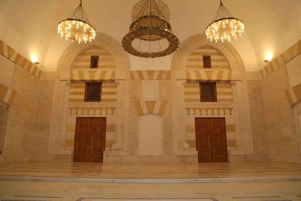 King Hussein Bin Talal mosque in Amman (at night), Jordan — Stock Photo, Image