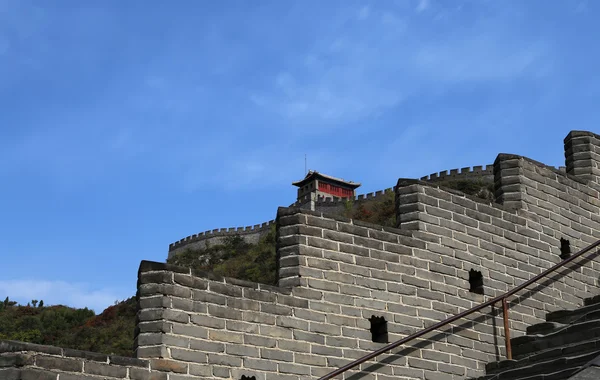 Vista de una de las secciones más pintorescas de la Gran Muralla de China, al norte de Beijing — Foto de Stock