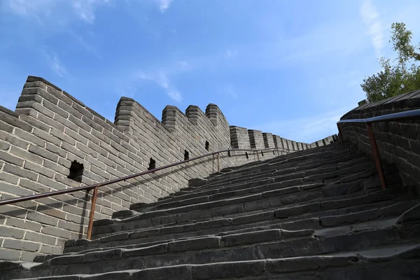 Widok jednego z najbardziej malowniczych części Wielkiego Muru chińskiego, na północ od Pekinu — Zdjęcie stockowe