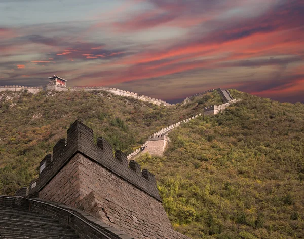 Veduta di una delle sezioni più panoramiche della Grande Muraglia Cinese, a nord di Pechino — Foto Stock