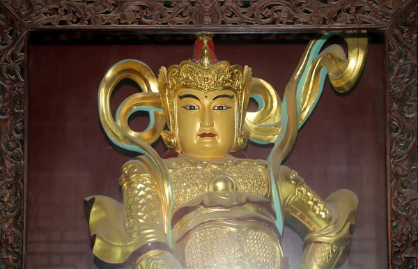 Templo Budista. Estátua de ouro de Buda-sul de Xian (Sian, Xi 'an), província de Shaanxi, China — Fotografia de Stock