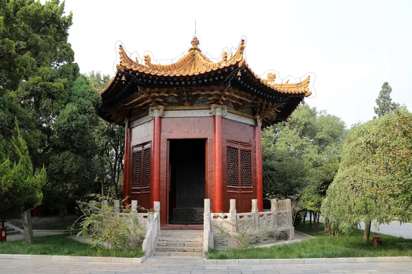 Xian (Sian, Xi 'an) beilin museum (Stele Forest), fundada em 1087, a floresta de tábuas de pedra na mais antiga biblioteca de pedra de renome mundial e palácio de arte caligrafia, China — Fotografia de Stock