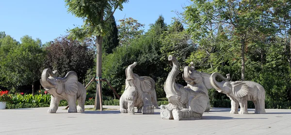 Sculptures of elephants, in Beijing Zoo, Beijing, China — Stock Photo, Image