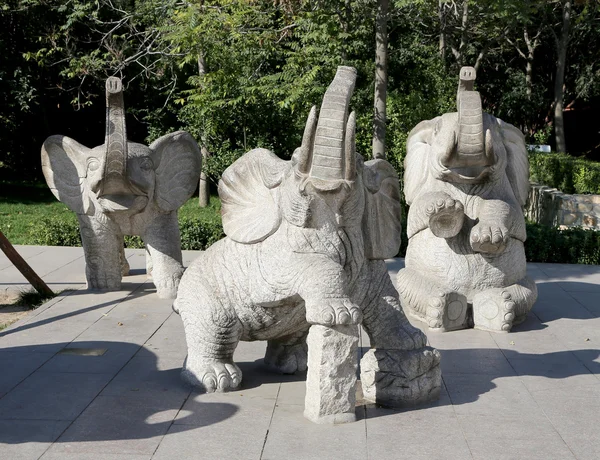 Sculptures of elephants, in Beijing Zoo, Beijing, China — Stock Photo, Image