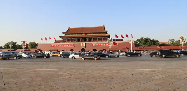 Torre de la puerta de Tiananmen a la Ciudad Prohibida al norte de la Plaza de Tiananmen, Beijing, China . —  Fotos de Stock