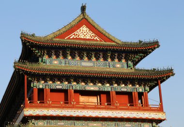 zhengyangmen kapısı (qianmen). Bu ünlü kapısı tiananmen Meydanı Pekin'de, Çin güneyinde yer alır