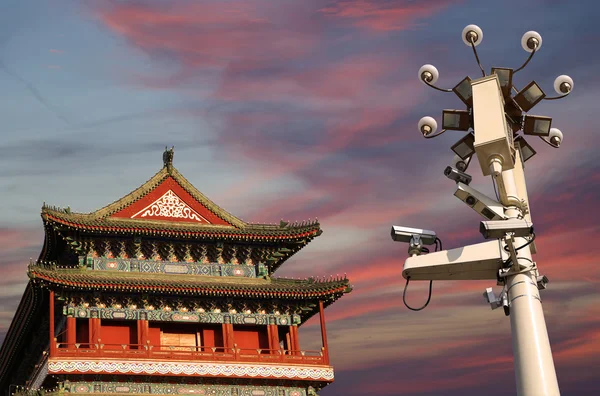 Zhengyangmen Gate (Qianmen). This famous gate is located at the south of Tiananmen Square in Beijing, China — Stock Photo, Image