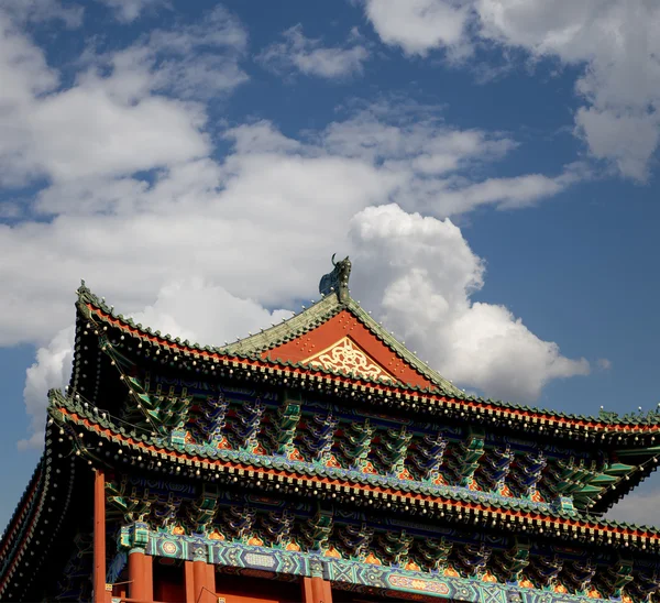 正阳门 (前门)。这座著名的门楼是位于中国北京的天安门广场的南部 — 图库照片