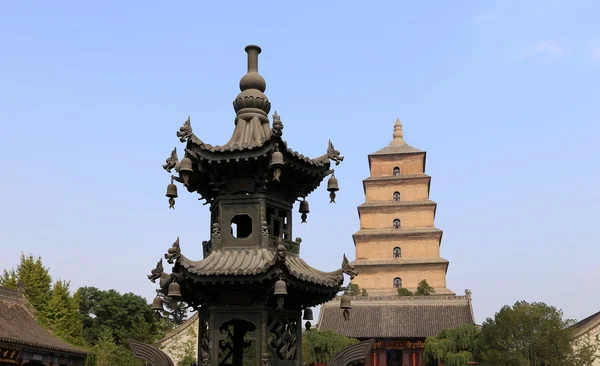 Pagode de Ganso Selvagem Gigante ou Big Wild Goose Pagoda, é um pagode budista localizado no sul de Xian (Sian, Xi 'an), província de Shaanxi, China — Fotografia de Stock