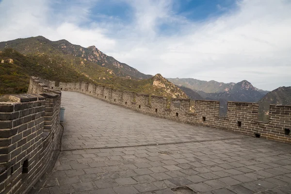 Vista de una de las secciones más pintorescas de la Gran Muralla de China, al norte de Beijing — Foto de Stock