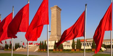 tiananmen Meydanı, Pekin, Çin Halk kahramanları Anıtı