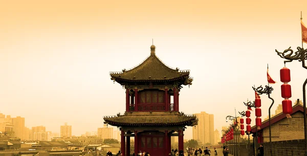 Fortificações de Xian (Sian, Xi 'an) uma antiga capital da China- representam uma das mais antigas e melhor preservadas muralhas da cidade chinesa — Fotografia de Stock