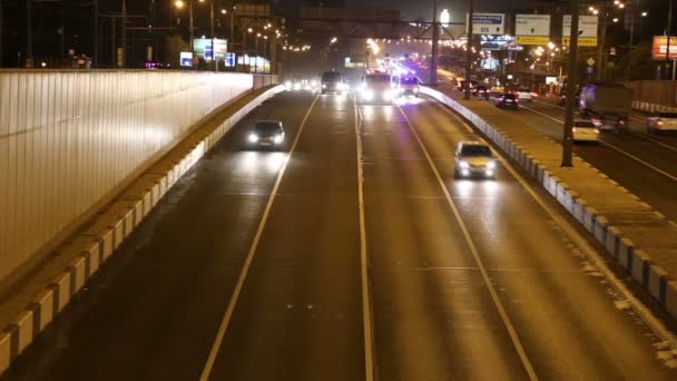 Traffic on the highway of big city (at night), Moscow, Russia — Stock Video