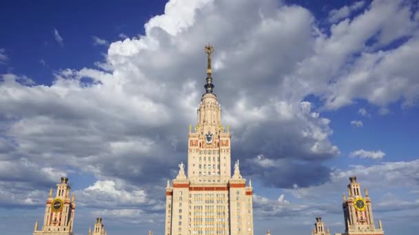 Bangunan Utama Universitas Negeri Moskwa Lomonosov Perbukitan Sparrow Hari Musim — Stok Video