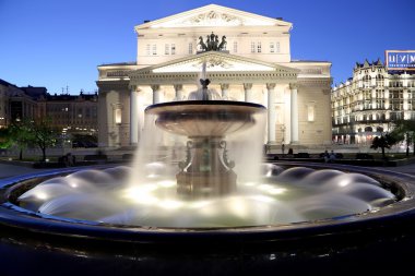 Bolşoy Tiyatrosu (Büyük, Büyük ya da Büyük Tiyatro, Bolşoy olarak da hecelenir), Moskova, Rusya