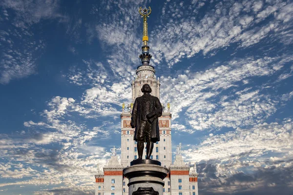 기념비 Mikhail Vasilyevich Lomonosov Sculptor Tomsky Architect Rudnev 1953 Building — 스톡 사진