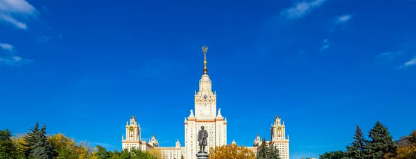 Huvudbyggnaden Lomonosov Moscow State University Sparrow Hills Höstens Soliga Dag — Stockfoto