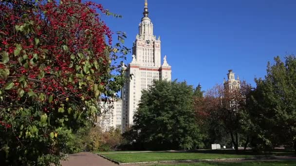 Main Building Lomonosov Moscow State University Sparrow Hills Autumn Sunny — Stock Video